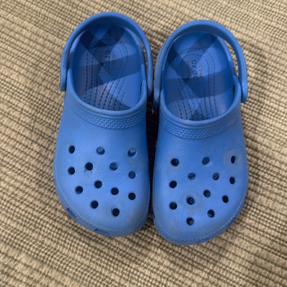 Crocs size 12